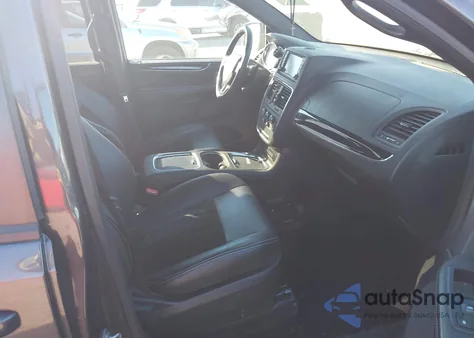 2016 Dodge Grand Caravan Sxt from USA, damaged, VIN 2C4RDGCG9GR102734